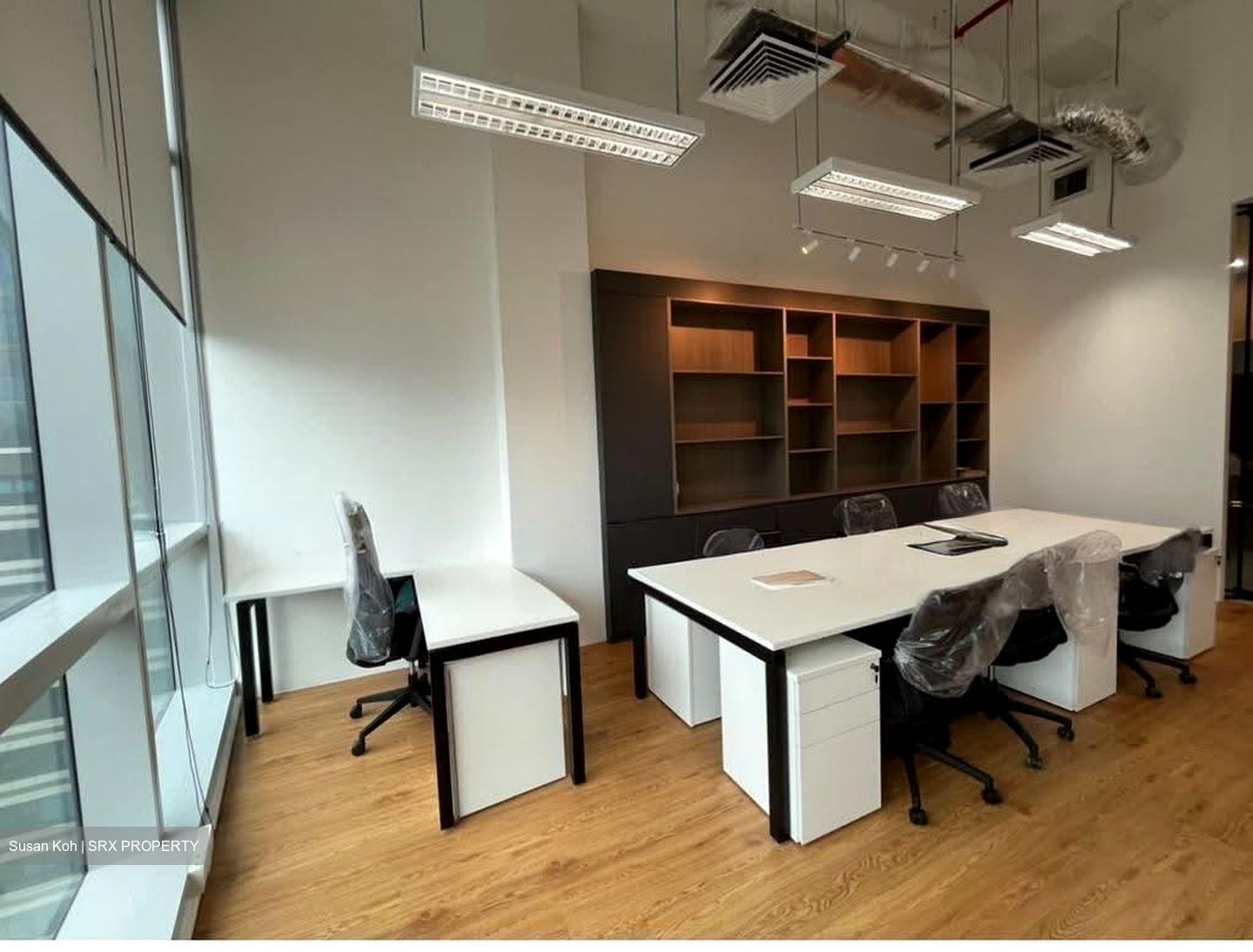 Sbf Center (D1), Office #613764201